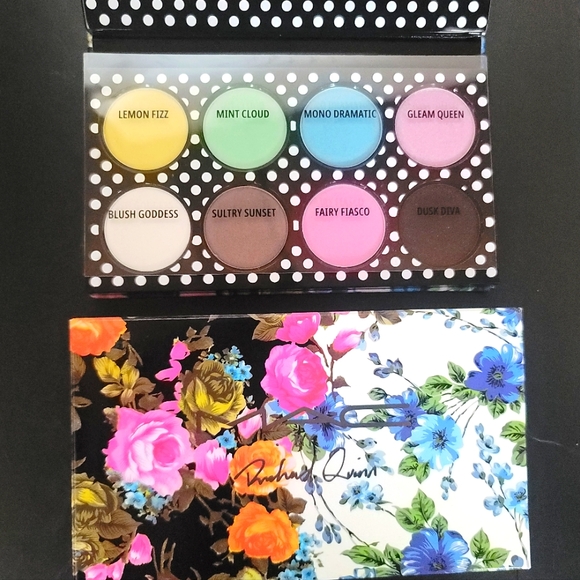 BUNDLE OF MAKEUP - Picture 10 of 11